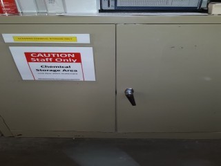 lot 6195 image: Metal Supply Cabinet w Cleaning Supplies, (Contents Included)