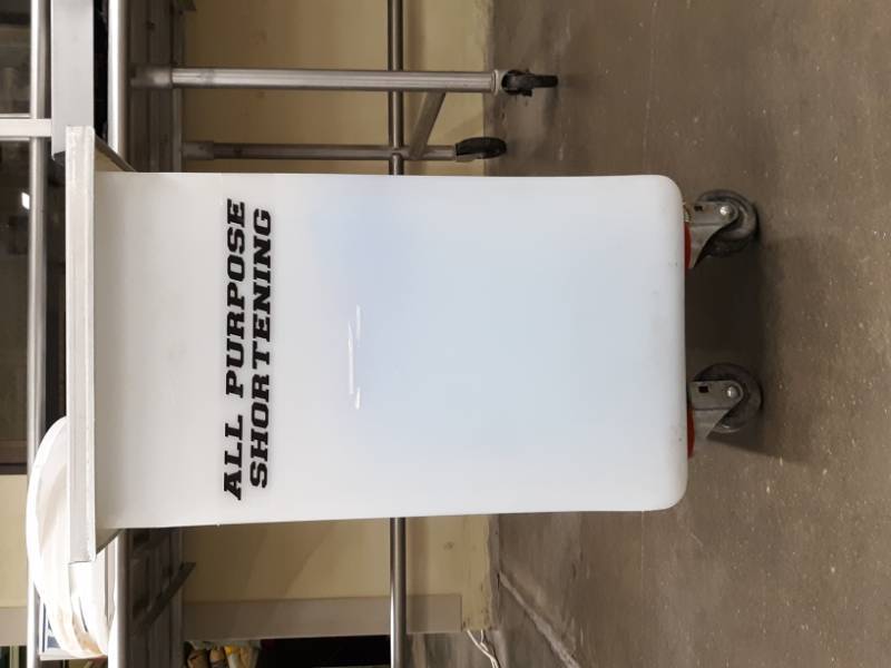 lot 6233 image: Storage Bin On Wheels