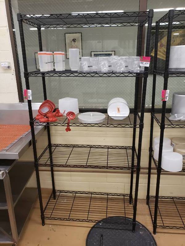 lot 6035 image: Metal Rack