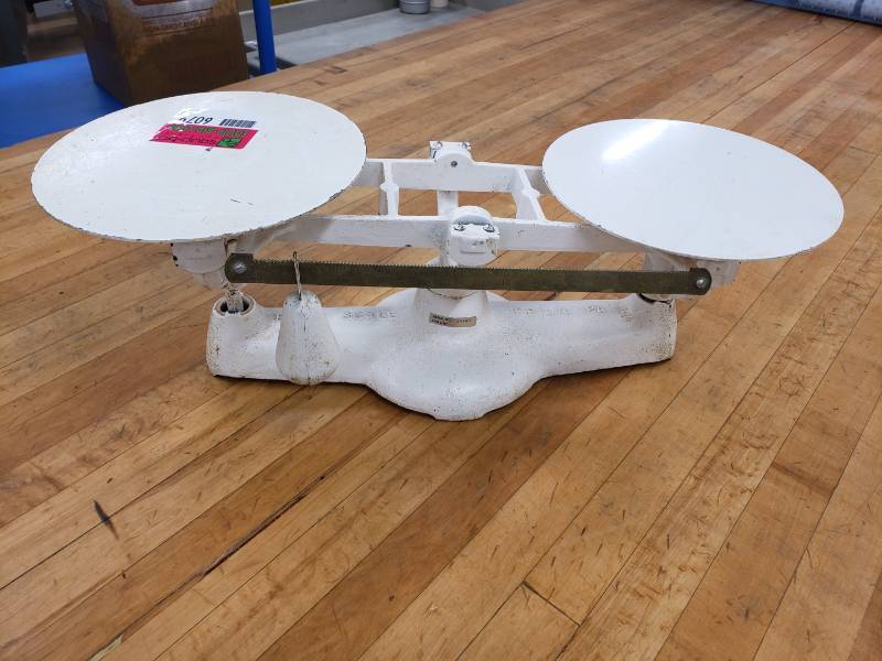 lot 6079 image: Bakery Scale