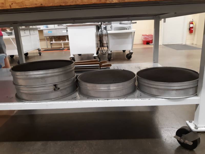 lot 6088 image: (4) Flour Sifter Pans