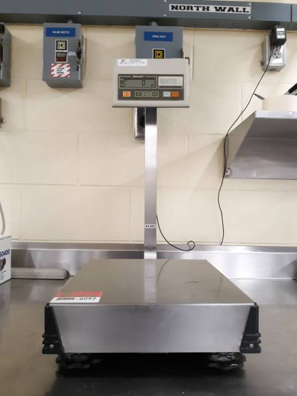 lot 6092 image: A & D Bench Scale Series FW-15KA2