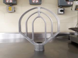 lot 6096 image: 40 Qt Beater