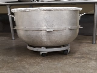 lot 6139 image: Mixing Bowl 140 Qt On Castors