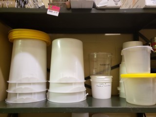 lot 6148 image: Five Rubbermaid 22 QT with Lids and Assortment of Mixing Containers