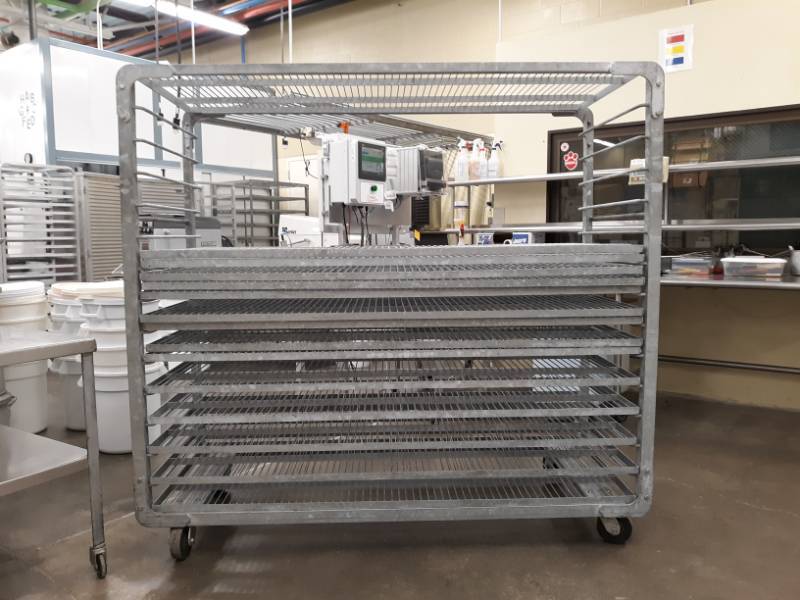lot 6213 image: 13 Shelf Rack