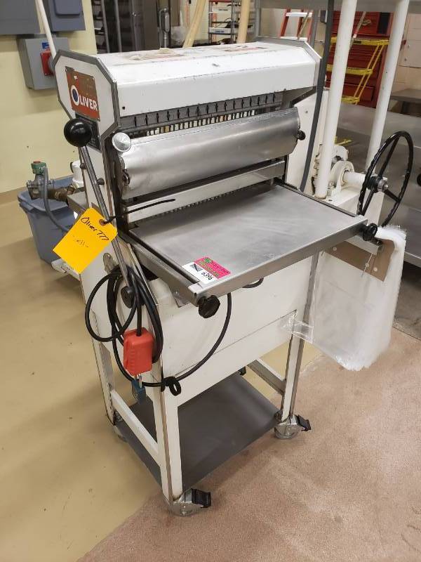 lot 6396 image: Oliver 777 bread slicer