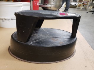 lot 6452 image: Kik Step Stool
