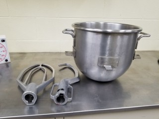 lot 6455 image: 30QT Mixing Bowl, Paddle, Dough Hook