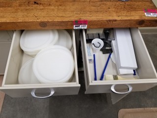 lot 6482 image: Contents Of Cabinet