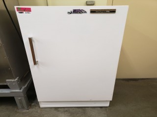 lot 6485 image: Hot Point Refrigerator