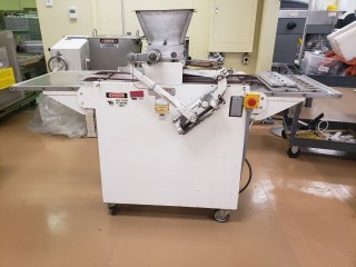 lot 7202 image: Triumph Handy Wire Cut Cookie Depositer with Dies