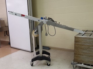 lot 7213 image: Adjustable portable conveyor line