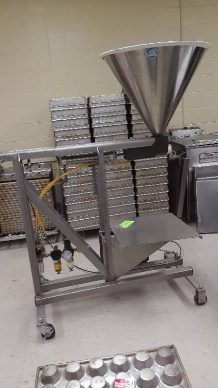 lot 7233 image: Hinds-Bock SP 12 Single Piston Depositor