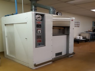 lot 7500 image: Reed 4 Pan Oven Serial R4605, Type Of Gas Natural, 80,000 BTU Input