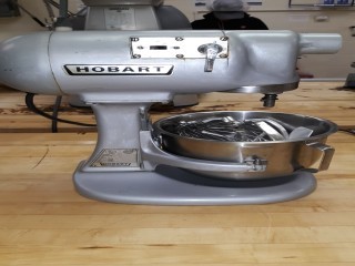 lot 7521 image: Hobart N-50 Heavy Duty Mixer 115V 1Ph. w 5 QT Mixing Bowl, Whisk, Paddles, & Bowl Scraper