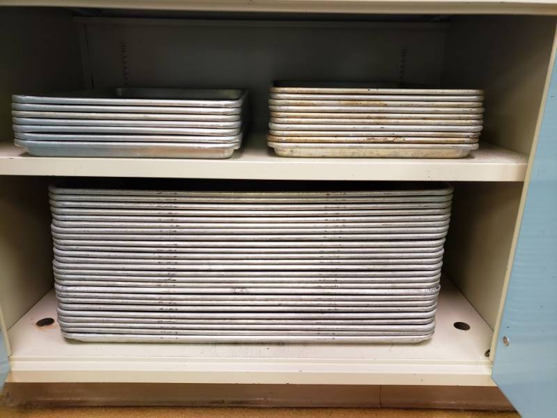 lot 7533 image: Contents of Cabinets( Sheet Trays)