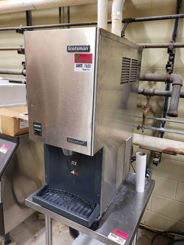 lot 7600 image: Scotsman Touchfree ice maker and water dispenser