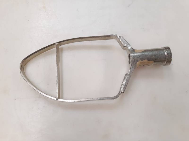 lot 7166 image: 80-40 Qt Dough Knife Attachment For Hobart Mixer
