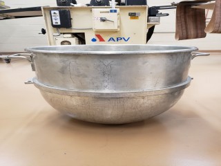 lot 7170 image: Hobart VML 80 QT Mixing Bowl