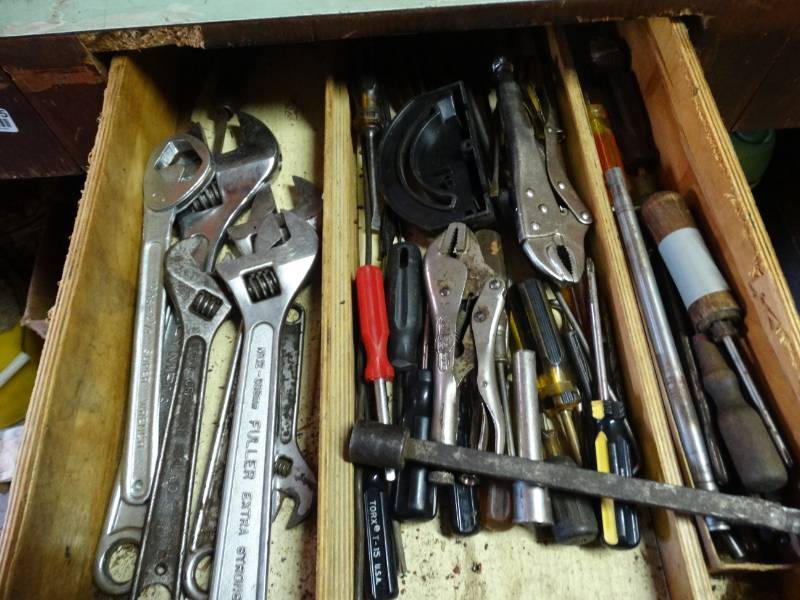 lot 5506 image: Drawer w various hardware tools