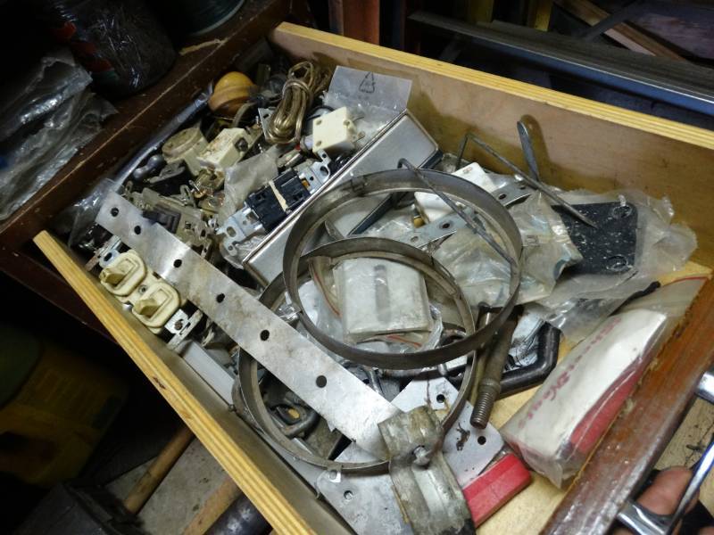 lot 5508 image: Drawer w various hardware tools