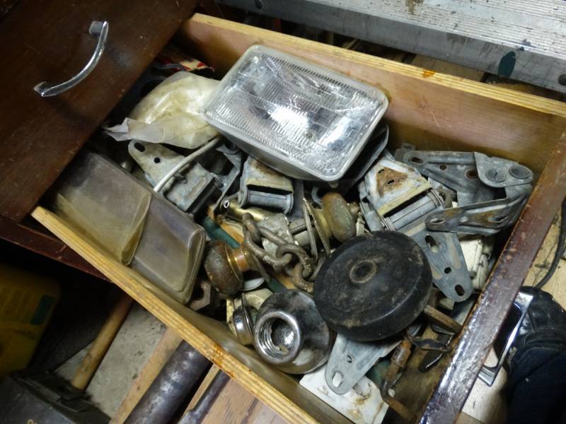lot 5509 image: Drawer w various hardware tools