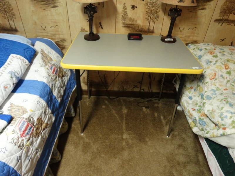 lot 5602 image: Side table