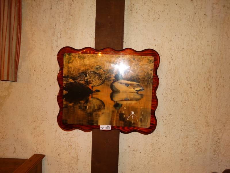 lot 5612 image: Ducks wall clock