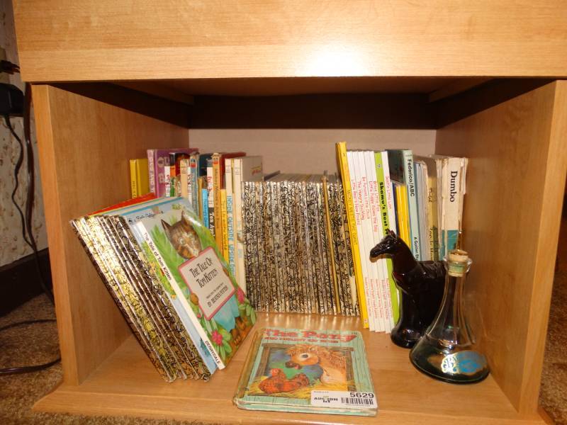 lot 5629 image: Lot of Childrens books