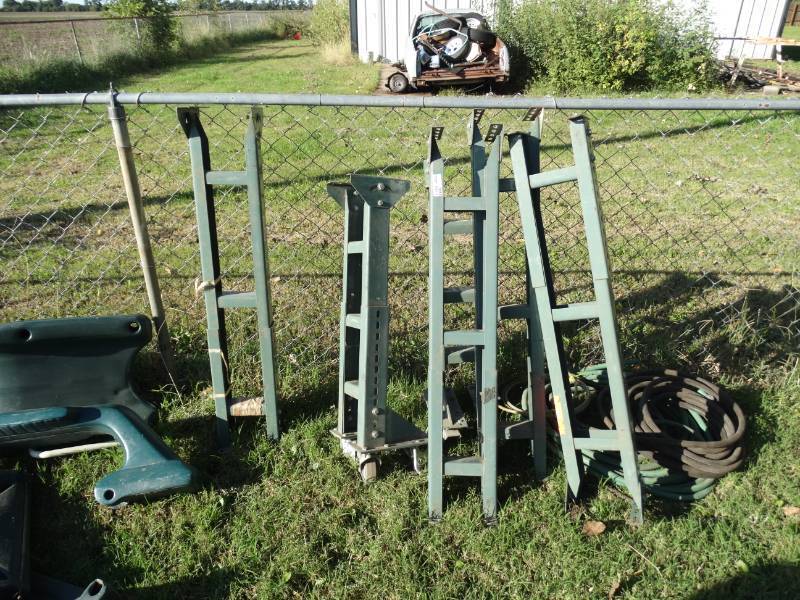 lot 5682 image: Various metal legs from conveyor belt- could be used for anything