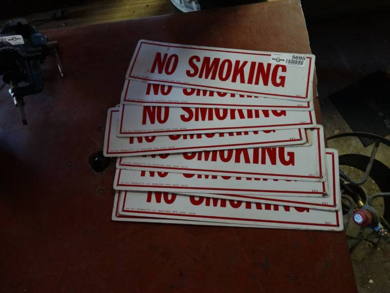lot 5695 image: 8 metal NO Smoking signs