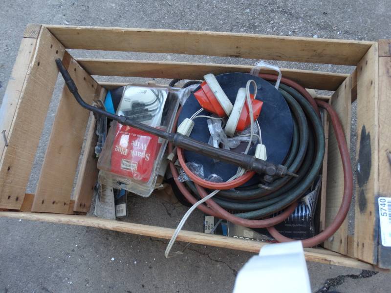 lot 5740 image: Welding hoses & misc.