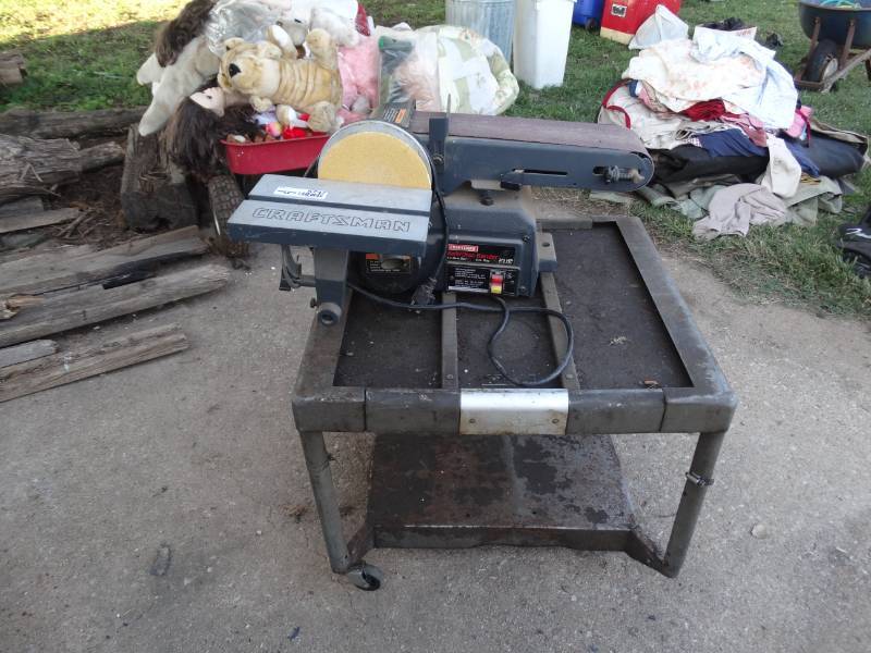 lot 5747 image: Craftsman beltdisc sander w table