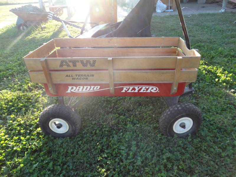 lot 5763 image: Radio flyer wagon w big wheels & wood sides