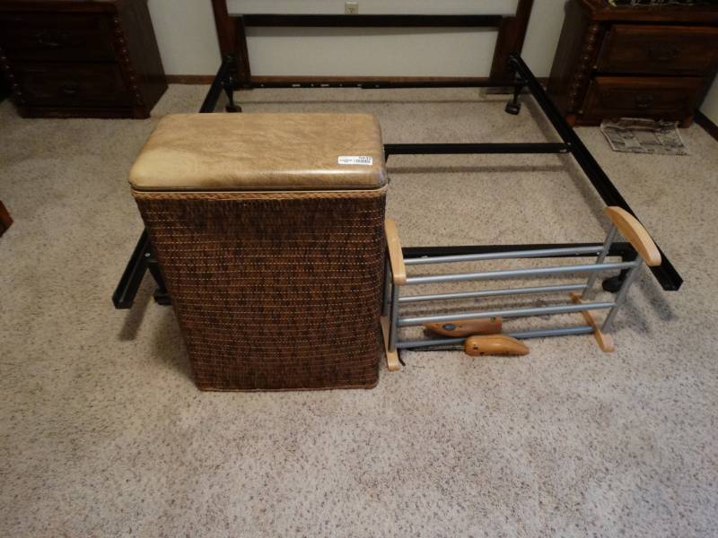 lot 5832 image: Laundry basket, shoe rack, shoe keepers -BED FRAME NOT INCLUDED-