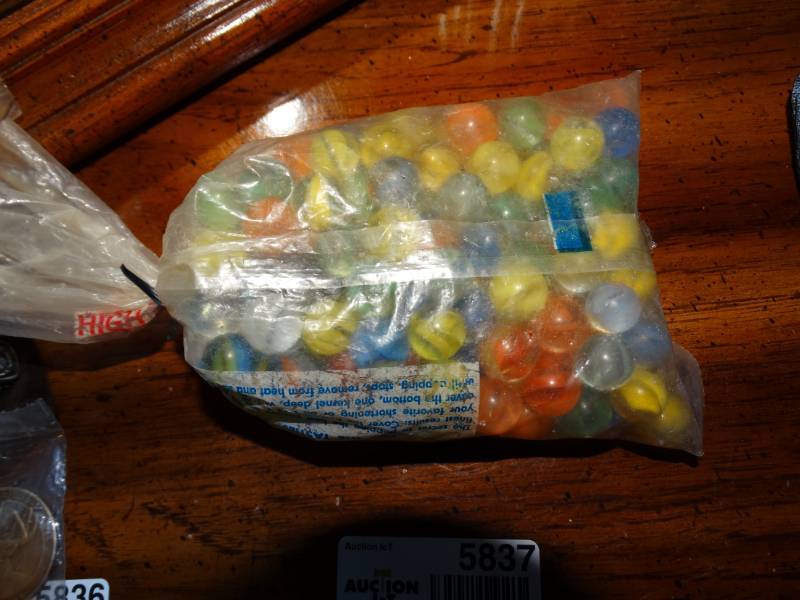 lot 5837 image: Collection of marbles, unknown age