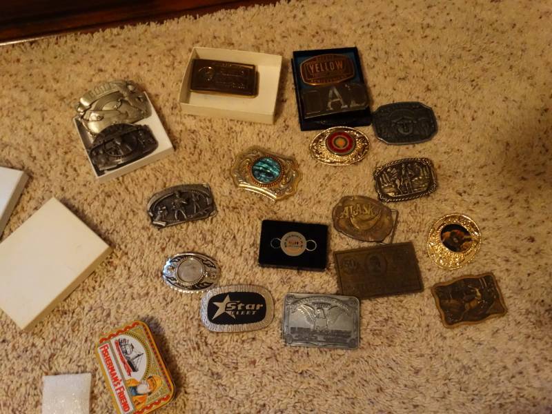 lot 5849 image: Belt Buckle Collection