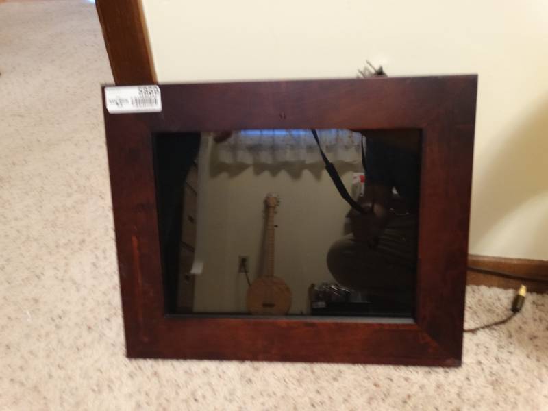 lot 5869 image: Digital picture frame
