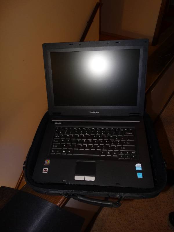 lot 5876 image: Toshiba Laptop