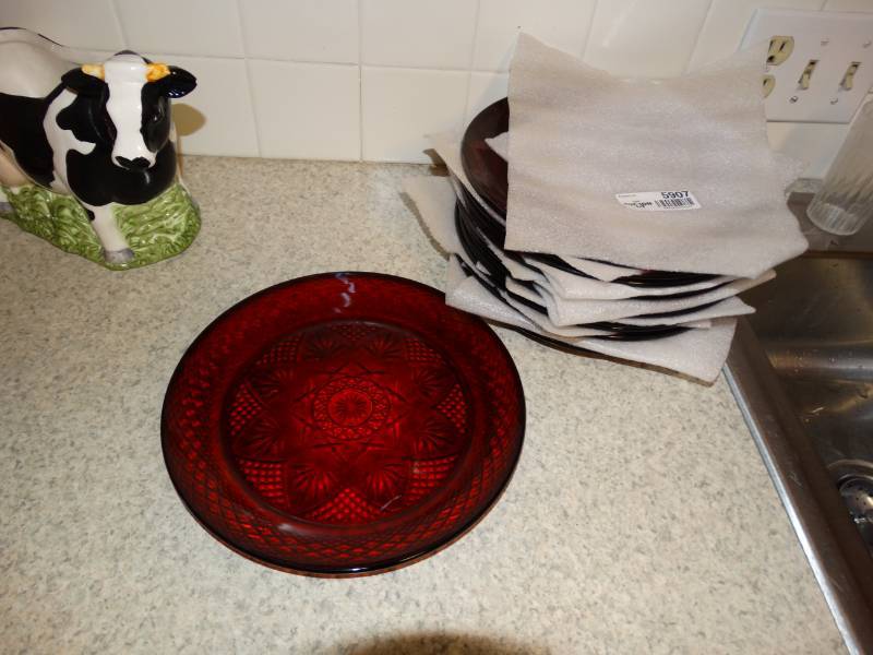 lot 5907 image: Red Glass Dinner plates
