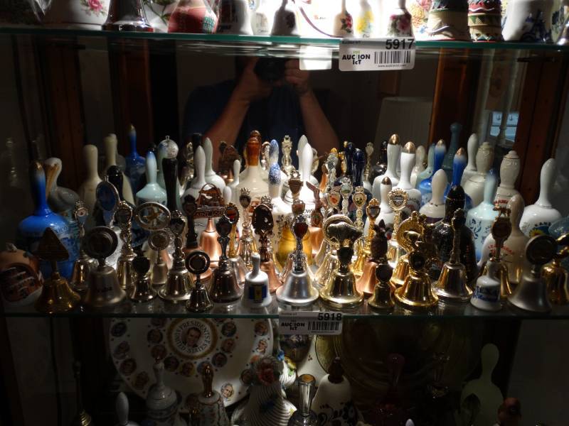 lot 5918 image: Lot of Decorative Bells
