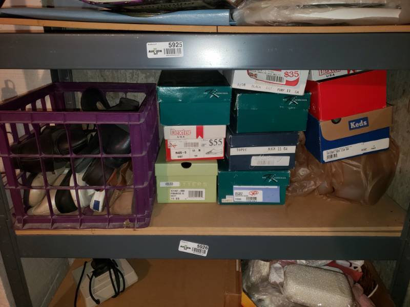 lot 5926 image: Lot of Womens Shoes