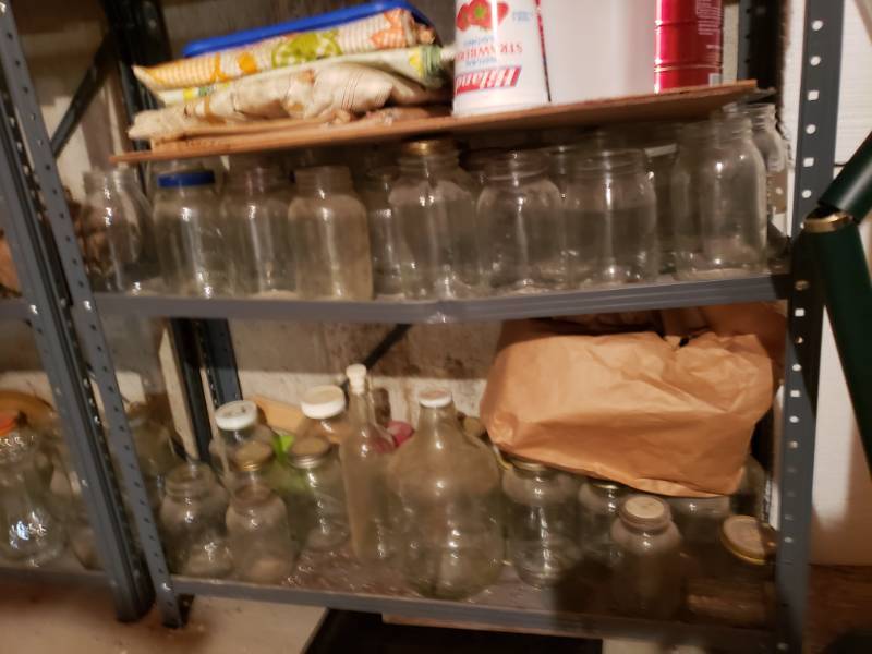 lot 5932 image: Canning Jars