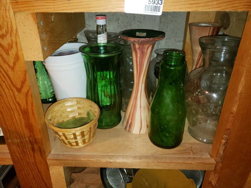lot 5933 image: Presto Pressure Canner and Cooker and other miscellaneous items