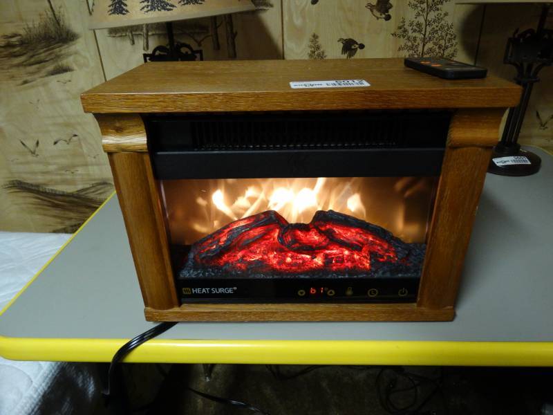 lot 6012 image: Heat Surge Portable Heater