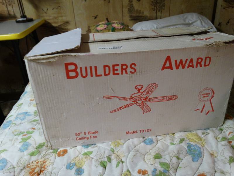 lot 6017 image: Builders award ceiling fan in box