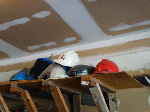 lot 6056 image: Lot of various hard hats