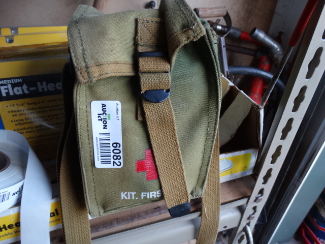 lot 6082 image: Military first aid kit bag