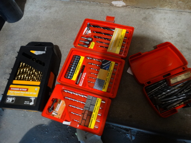 lot 6102 image: 3 cases of drill bits